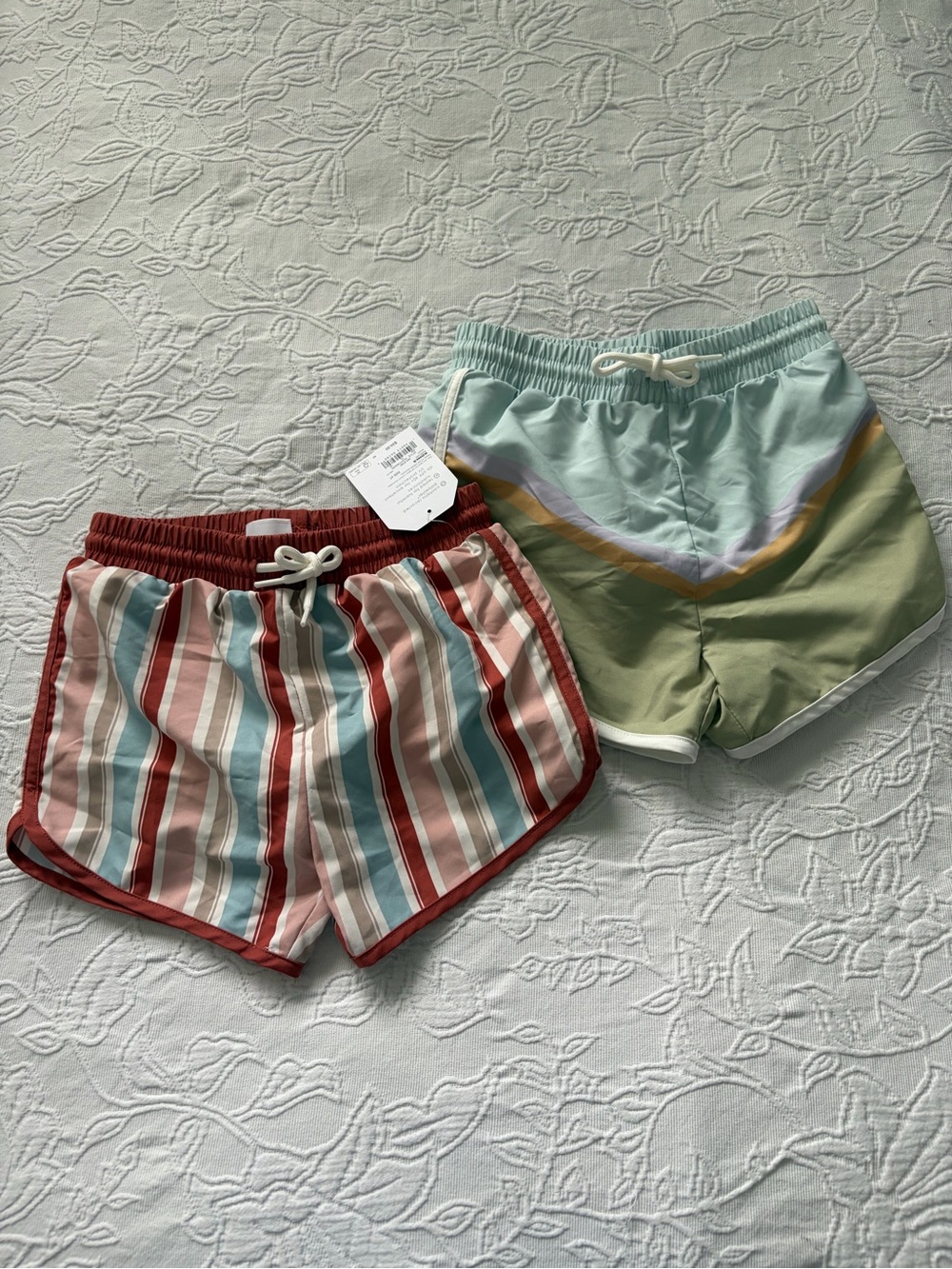 Boys swim 4T new Mint Colorblock & Red Multi-Stripe swim Shorts (2-Pack)